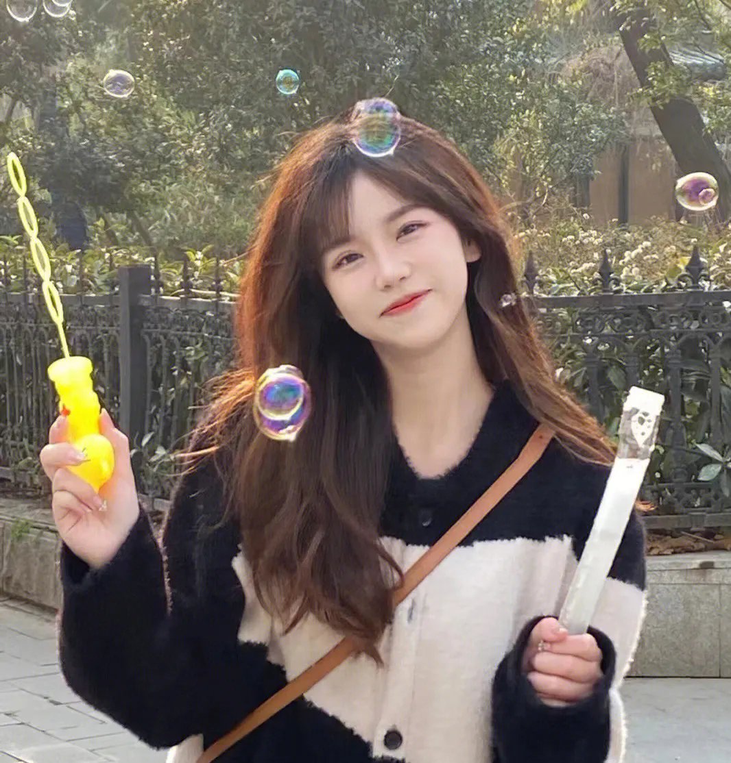 刚抄家又未世，我围货亿点点